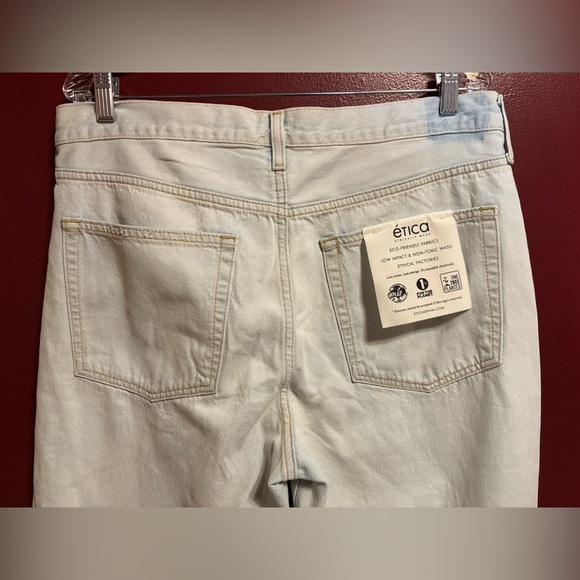 ética loose fit womens jeans size 12 light wash wide leg distressed relaxed fit - Picture 3 of 9